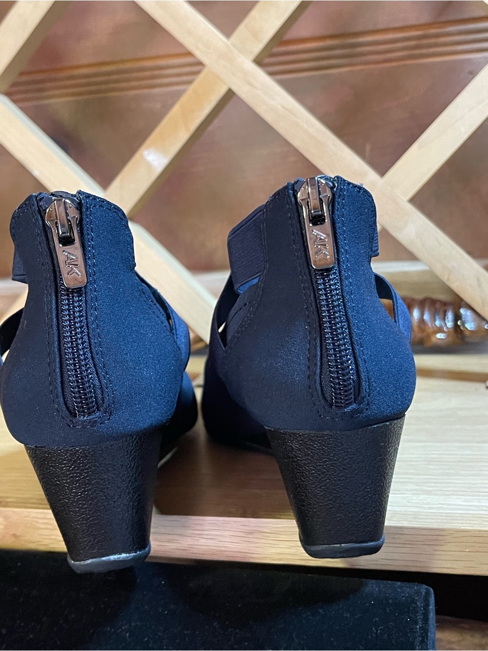 NWOT Anne Klein Tiffany Sport Wedge in Navy Blue Sz 6.5 / 2” Wedge Heel